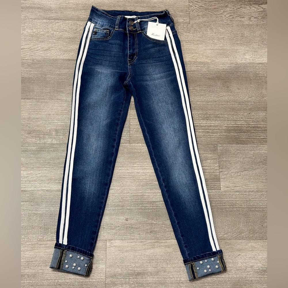 NWT KanCan 2 Button Mid Rise Crop Skinny Jeans style KC5178D Size 0/23